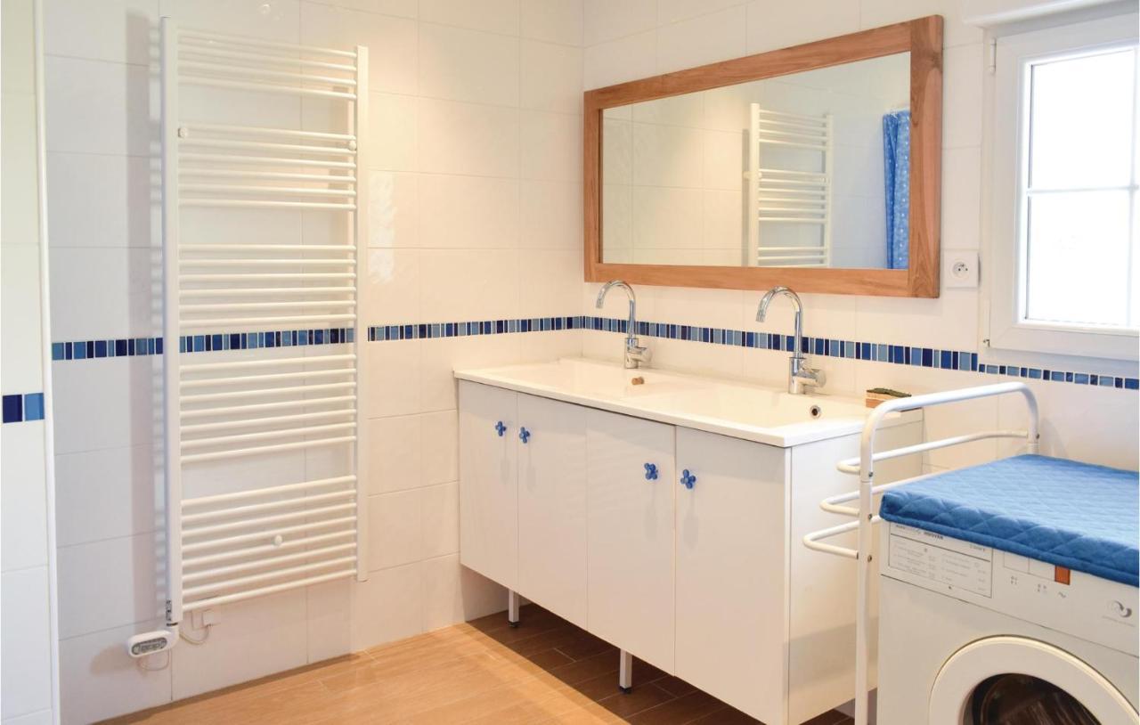 Cozy Home In Lestre With Wifi Quineville Екстер'єр фото