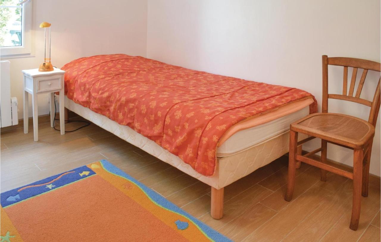 Cozy Home In Lestre With Wifi Quineville Екстер'єр фото
